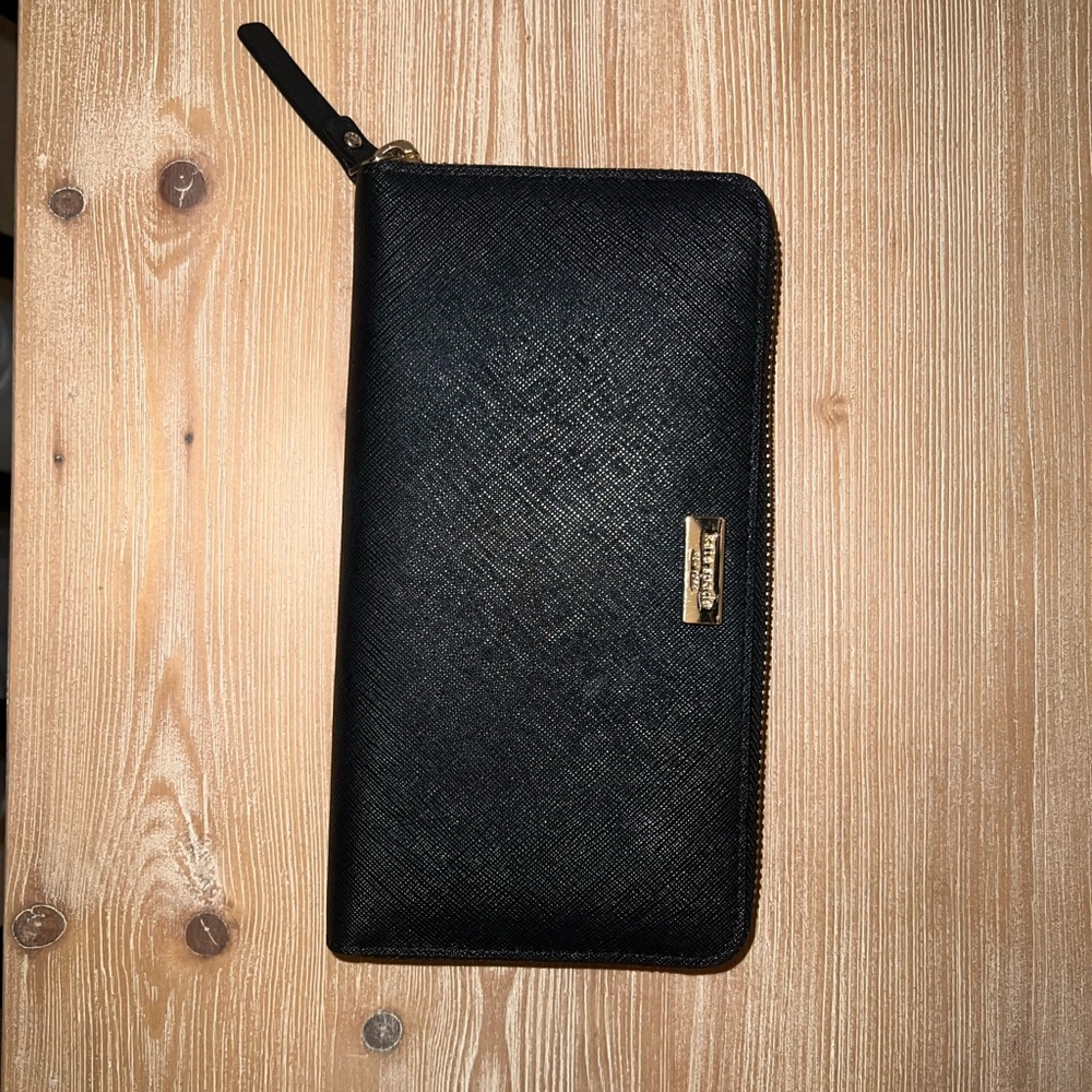 Kate Spade Zip-Around Wallet